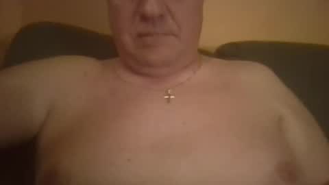 Snapshot of hungariandaddyy1975 chatting on October 2025 07:36:02 PM fatcockdaddy vastagfark magyar apuci online show from October 2025 07:36:02 PM