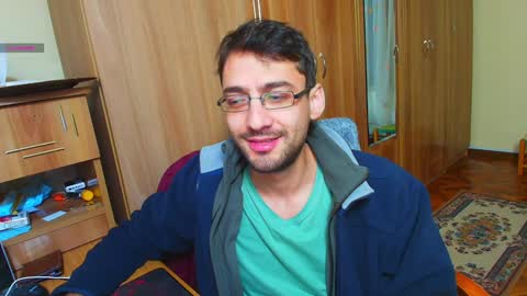 Snapshot of hungeddy chatting on December 2024 08:34:02 PM Eddy online show from December 2024 08:34:02 PM