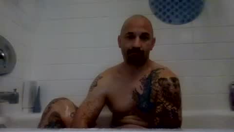 Snapshot of hungherowithoutacape chatting on July 2026 12:28:01 AM hungherowithoutacape online show from July 2026 12:28:01 AM