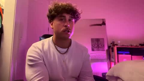 Snapshot of hungkingg22 chatting on March 2025 03:19:01 AM hungkingg22 online show from March 2025 03:19:01 AM