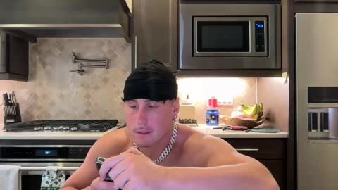 Snapshot of hungkingg22 chatting on September 2025 06:22:02 PM hungkingg22 online show from September 2025 06:22:02 PM