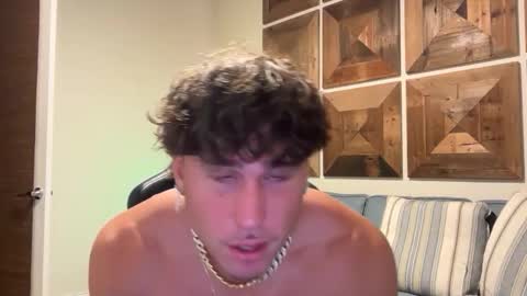 Snapshot of hungkingg22 chatting on October 2025 01:25:02 AM hungkingg22 online show from October 2025 01:25:02 AM