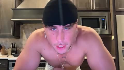 Snapshot of hungkingg22 chatting on October 2025 02:59:01 PM hungkingg22 online show from October 2025 02:59:01 PM