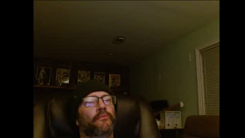 Snapshot of hunglonelyguy chatting on November 2025 03:12:01 AM LonelyGuy online show from November 2025 03:12:01 AM