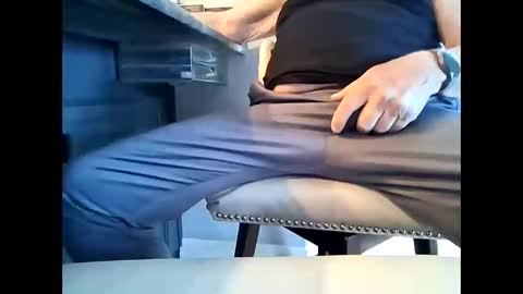 Snapshot of hungryluver chatting on April 2026 03:18:02 PM hungryluver online show from April 2026 03:18:02 PM