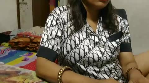 Snapshot of hungrymilf69 chatting on July 2026 07:33:02 PM hungrymilf69 online show from July 2026 07:33:02 PM