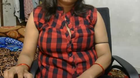 Snapshot of hungrymilf69 chatting on July 2026 07:10:02 PM hungrymilf69 online show from July 2026 07:10:02 PM