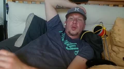 HuingsingleDad79 online show from May 2026 10:28:01 PM