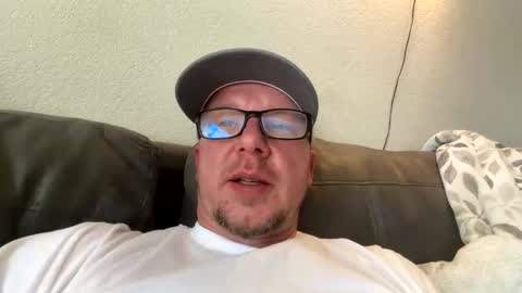 HuingsingleDad79 online show from May 2026 08:06:01 PM