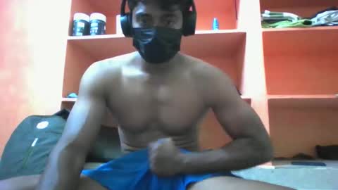 Snapshot of hunk_dominant chatting on February 2026 07:34:01 AM hunk_dominant online show from February 2026 07:34:01 AM