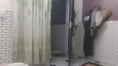 Snapshot of hunkster102 chatting on March 2026 01:39:01 PM hunkster102 online show from March 2026 01:39:01 PM