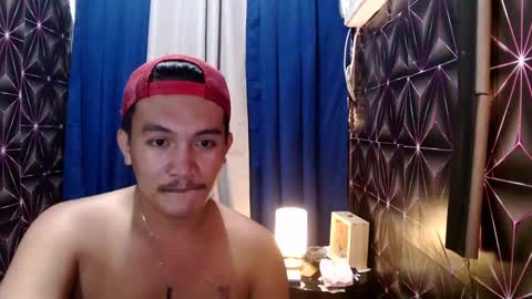 hunkylloyd online show from December 2024 10:38:02 AM