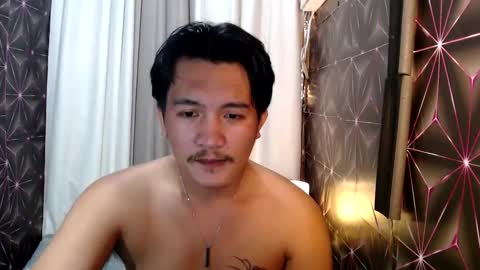 hunkylloyd online show from January 2025 07:26:01 AM