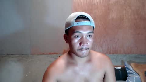 hunkylloyd online show from December 2025 03:23:01 AM