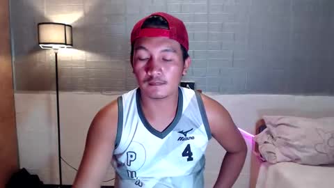 hunkylloyd online show from March 2026 04:11:02 PM