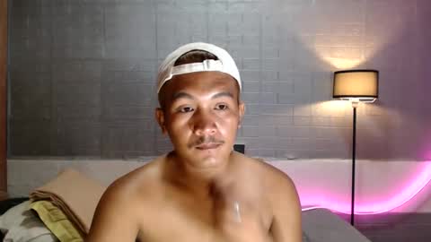 hunkylloyd online show from June 2026 01:01:02 AM