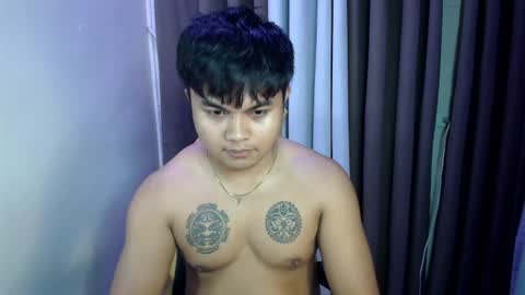 hunkyzeus online show from June 2026 10:46:01 PM