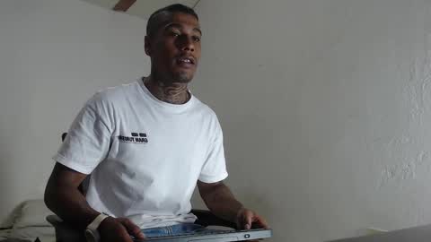 hunting_blondes online show from March 2026 06:30:01 PM