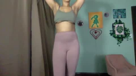 Snapshot of hunyybunz chatting on January 2025 04:34:01 PM Goddess Hunyy online show from January 2025 04:34:01 PM