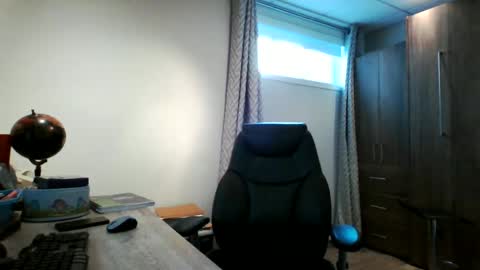 hurley7890 online show from December 2024 05:00:01 PM