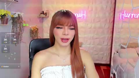 Snapshot of hurremcan_ chatting on September 2025 05:35:02 PM Hurrem online show from September 2025 05:35:02 PM
