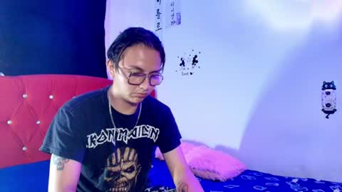 husbands_horny online show from June 2026 11:02:01 AM