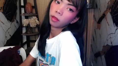 huxley_elenoise online show from July 2026 10:57:02 PM