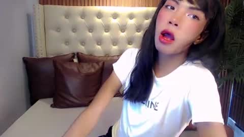 huxley_elenoise online show from July 2026 10:56:02 PM