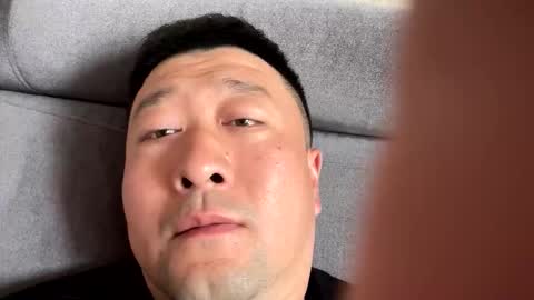 huyan123 online show from April 2026 07:42:02 AM