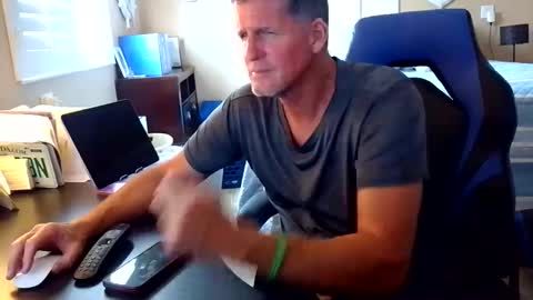 hvacstud4 online show from March 2026 07:30:01 PM