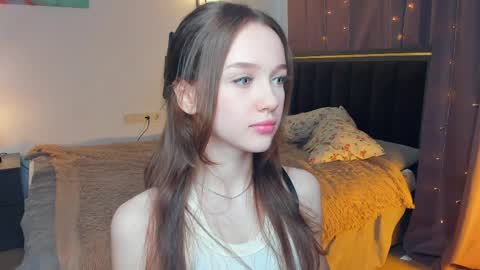 Lily online show from May 2026 07:15:02 AM