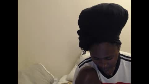 hyacinth_b online show from June 2026 06:39:01 AM
