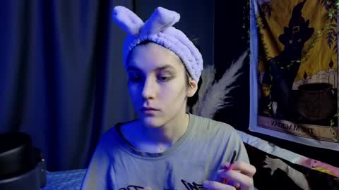 Snapshot of hyeon_jin chatting on February 2025 08:42:02 PM Hyeon Jin online show from February 2025 08:42:02 PM