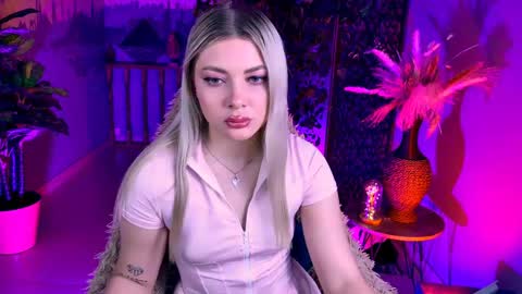 Snapshot of hyileyclark chatting on May 2026 05:26:01 AM hyileyclark online show from May 2026 05:26:01 AM