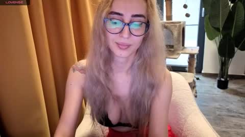Emma Ava online show from September 2025 07:10:02 AM