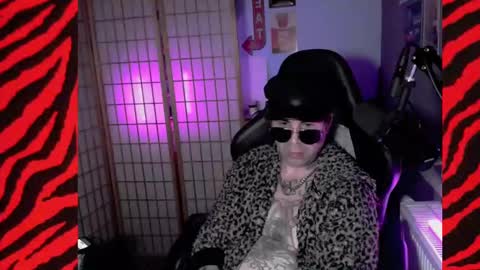 Snapshot of hypnosexray chatting on January 2025 06:44:01 PM Mistress Magenta online show from January 2025 06:44:01 PM