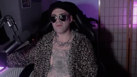 Snapshot of hypnosexray chatting on January 2025 07:47:02 AM Mistress Magenta online show from January 2025 07:47:02 AM