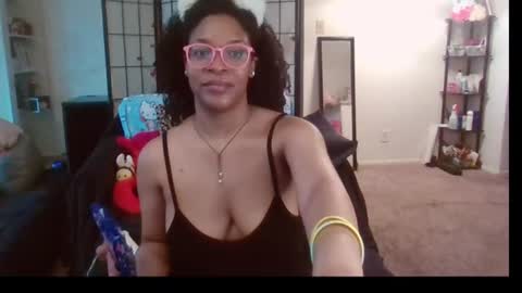 Snapshot of hysteriaheels chatting on August 2026 11:18:02 PM HysteriaHeels online show from August 2026 11:18:02 PM