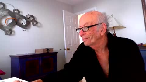 Snapshot of i12cuu12c2 chatting on December 2025 01:42:01 PM i12cuu12c2 online show from December 2025 01:42:01 PM