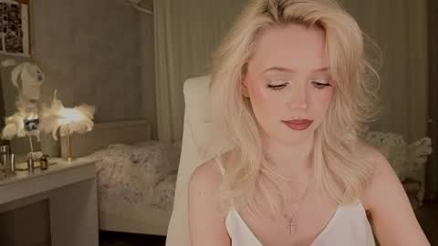 Snapshot of i__am_joss chatting on April 2026 12:01:01 AM Joselle online show from April 2026 12:01:01 AM