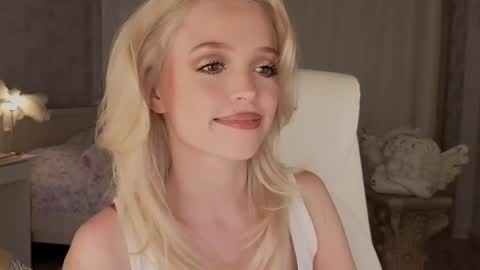 Snapshot of i__am_joss chatting on June 2026 06:54:02 PM Joselle online show from June 2026 06:54:02 PM
