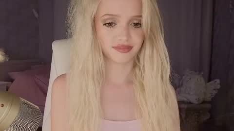 Snapshot of i__am_joss chatting on July 2026 11:28:01 PM Joselle online show from July 2026 11:28:01 PM