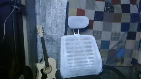 Snapshot of i_am_asian90 chatting on December 2024 07:51:01 PM Kim online show from December 2024 07:51:01 PM