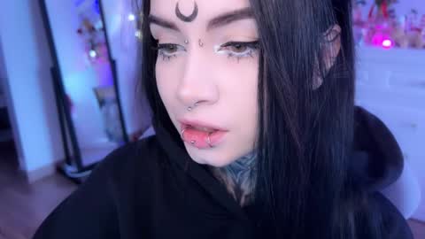 Asya  online show from November 2025 09:56:02 AM