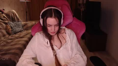 elisabeth online show from December 2024 01:00:02 PM