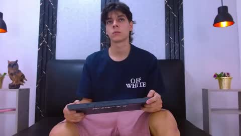 Iam Blake  online show from May 2026 07:33:01 PM