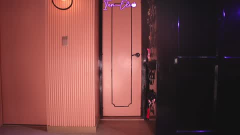 Snapshot of iam_eli chatting on January 2025 02:07:02 AM online show from January 2025 02:07:02 AM