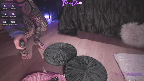 Snapshot of iam_eli chatting on November 2025 11:26:02 PM online show from November 2025 11:26:02 PM