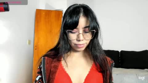 Snapshot of iam_eli09 chatting on April 2026 12:33:01 AM Elizabeth online show from April 2026 12:33:01 AM