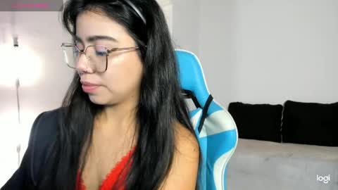 Snapshot of iam_eli09 chatting on April 2026 10:37:02 PM Elizabeth online show from April 2026 10:37:02 PM